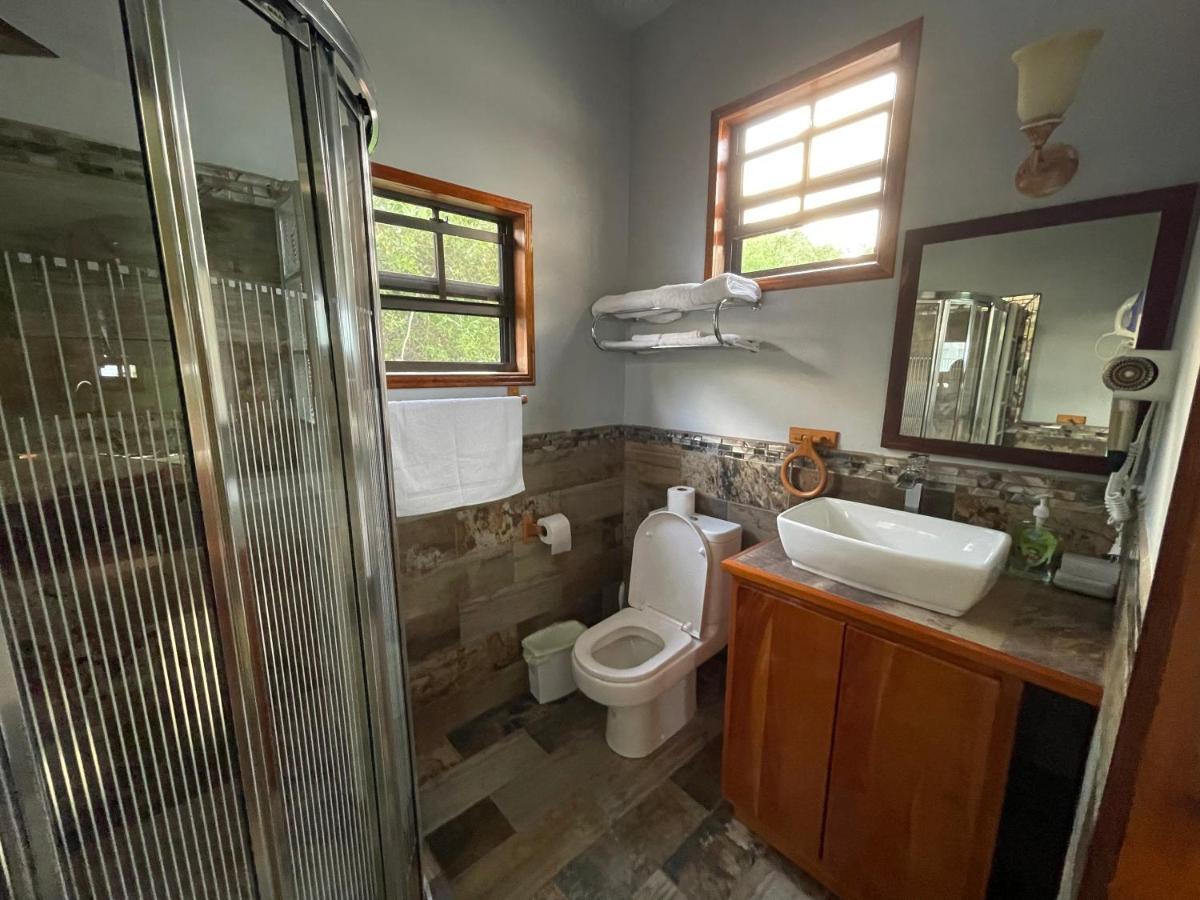 קיי קולקר Hidden Treasure Vacation Home Blue Bay Cottage מראה חיצוני תמונה